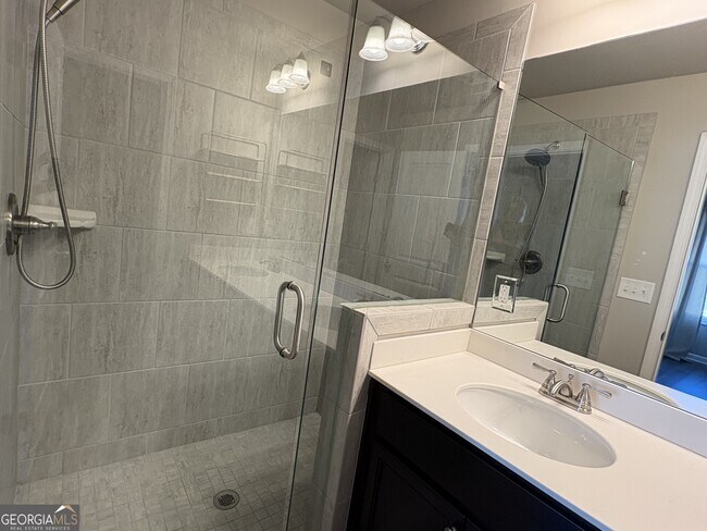 Building Photo - 5125 Fox Den Rd