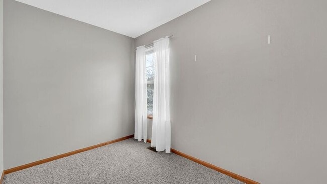 Building Photo - 167 Carriage Pl