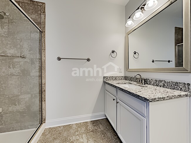 Building Photo - 132 Sago Ct