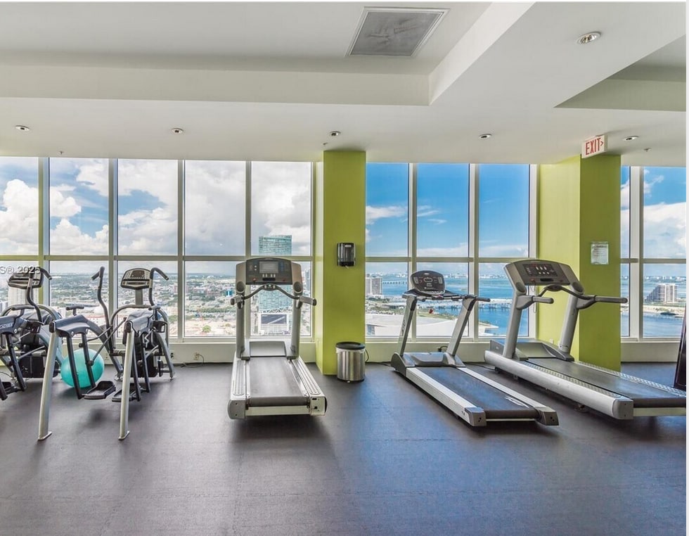 Building Photo - 133 NE 2nd Ave