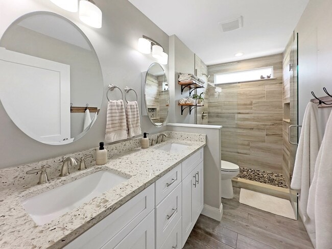 Building Photo - 103 Mimosa Ave