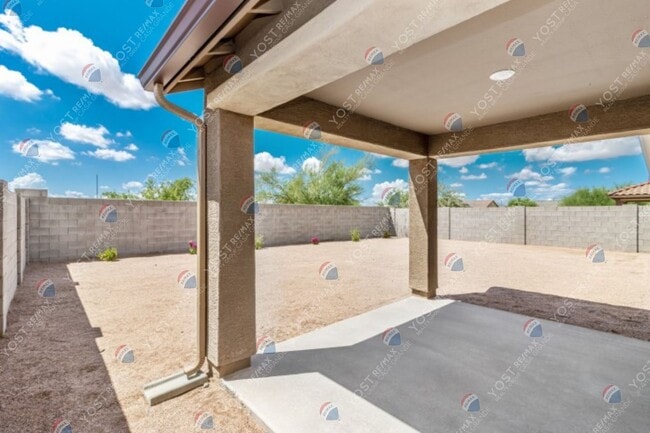 Building Photo - Inviting home in Ghost Hollow!