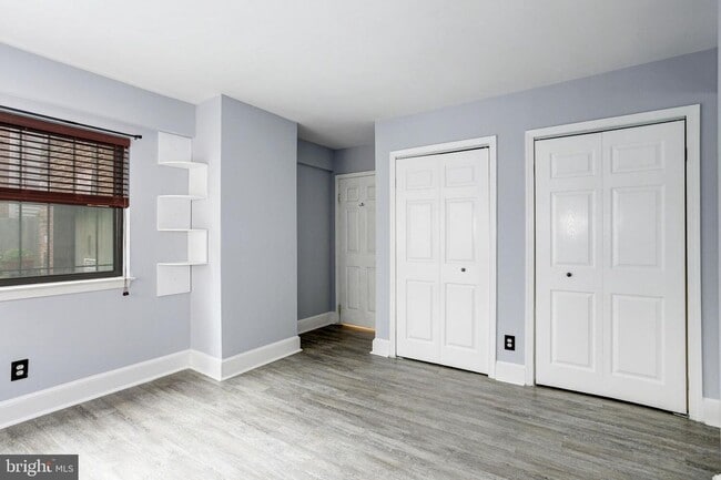 Building Photo - Dupont Circle!!// Professionally Managed// 1 Bedroom 1 Bathroom Condo