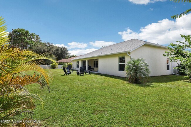 Building Photo - 2051 Thornwood Dr SE