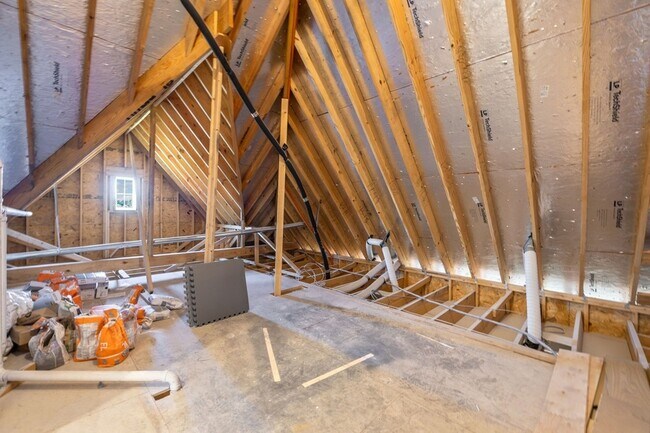 Building Photo - 8104 Turning Pt Dr