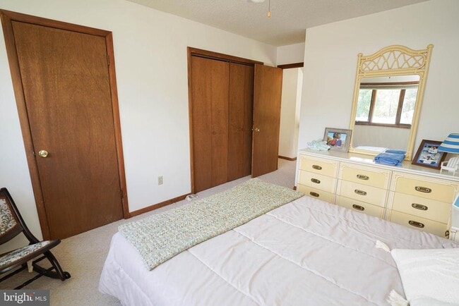 Building Photo - 39028 Bayview W