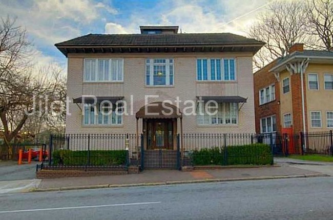 Primary Photo - 673 Boulevard NE