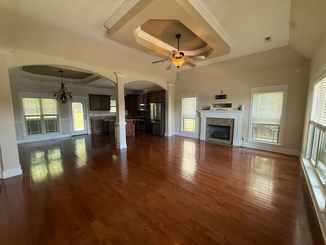 Building Photo - Elegant 3-Bedroom Home in Gated Seven Lakes with Community Pool