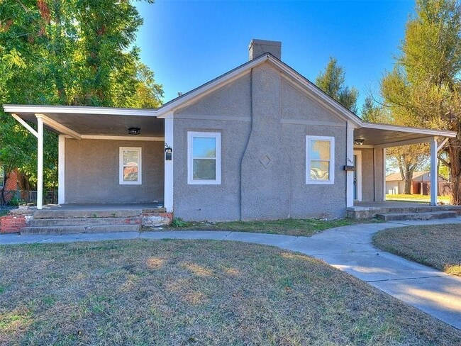 Building Photo - 2440 NW 16th St