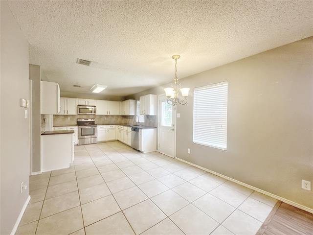 Building Photo - 4512 Bellcrest Dr