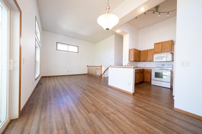 Building Photo - 4892 Bluff Heights Trail SE