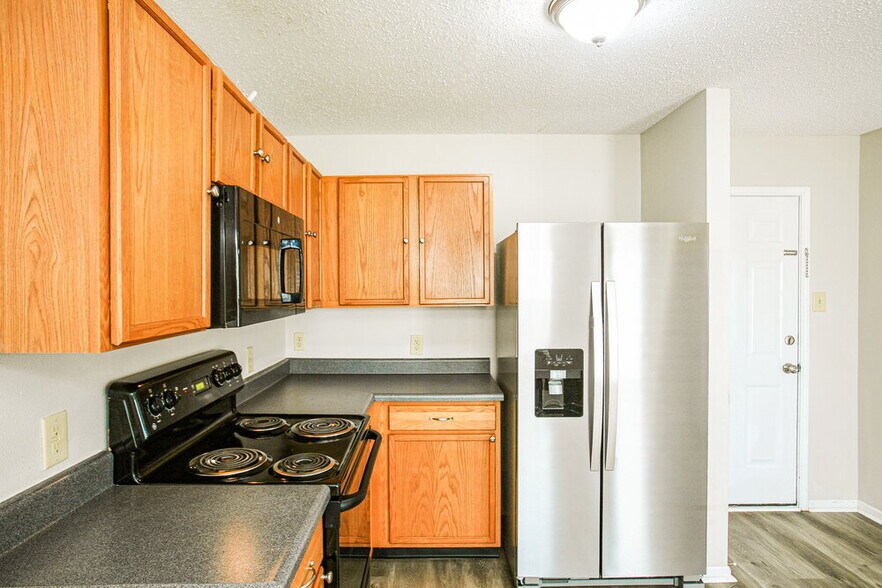 Building Photo - 3115 Black Forest Ln