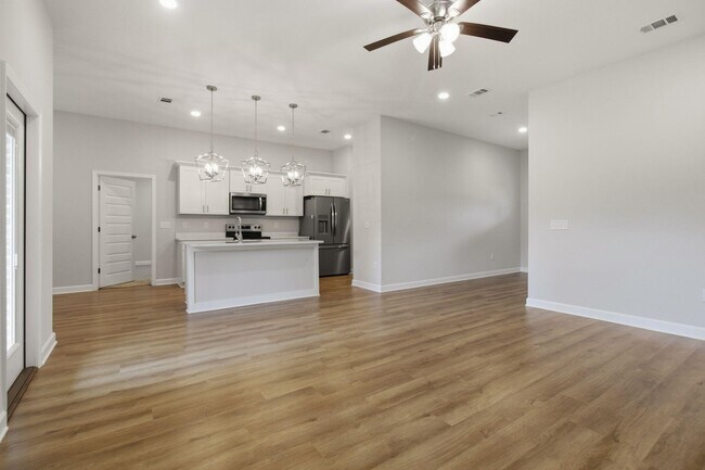 Building Photo - 6434 Kylito Cir