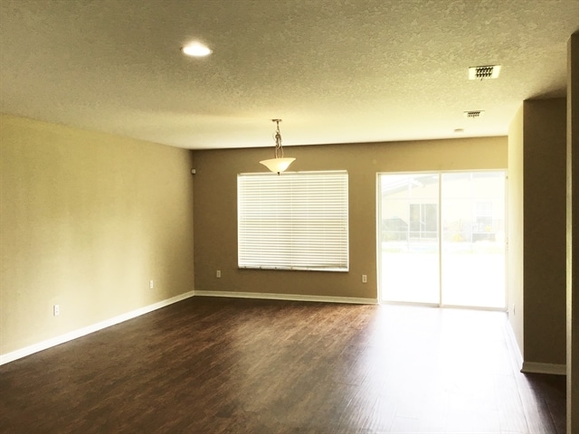 Building Photo - 15601 Sarcee Ct