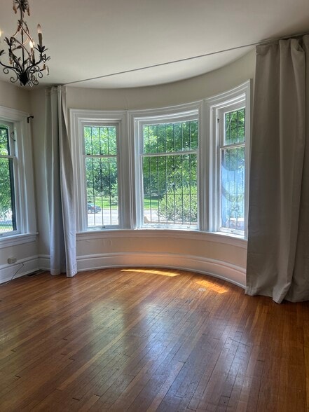 Front room bay window - 1688 E Broad St