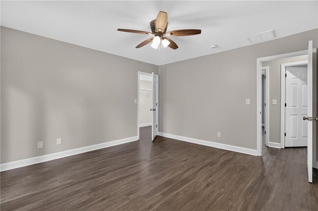 Building Photo - 1540 Spender Dr