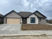 Building Photo - 5600 Troylene Ct