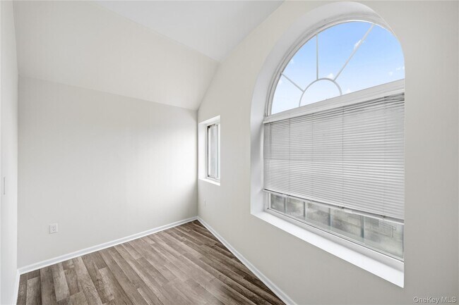 Building Photo - 144-07 Jamaica Ave