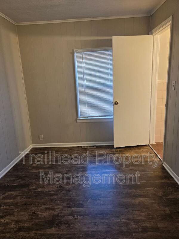 Building Photo - 1502 S Pleasant St