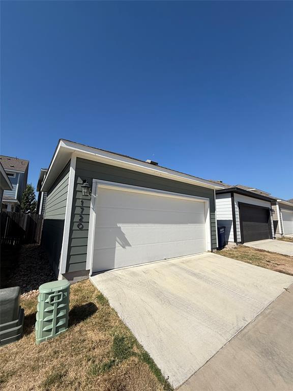 Building Photo - 1720 Artesian Spgs Xing