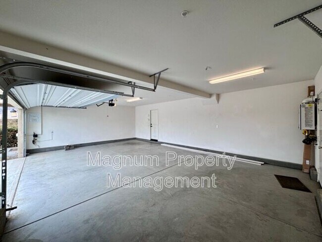 Building Photo - 29357 Cavalry Cir