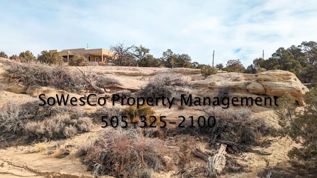 Building Photo - Beautifully Furnished Home on 2.5 acres