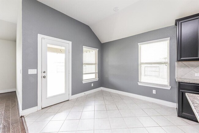 Building Photo - 10907 Birchwood Knl Ct