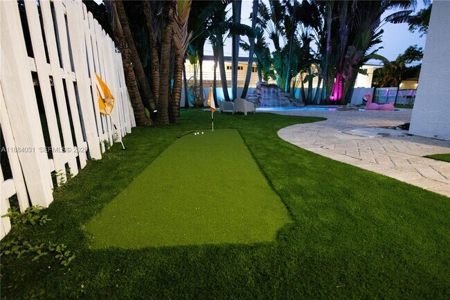 Building Photo - 1435 Grant St