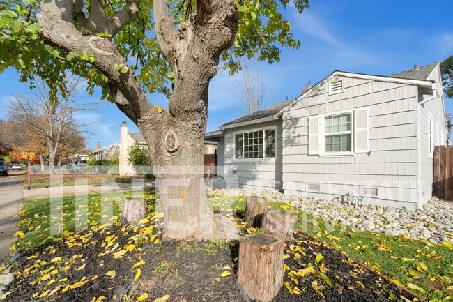 Building Photo - 4739 61st St