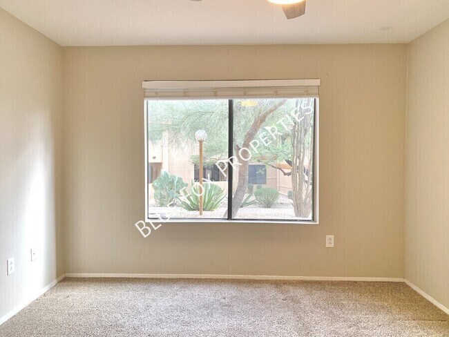 Building Photo - 7255 E Snyder Rd