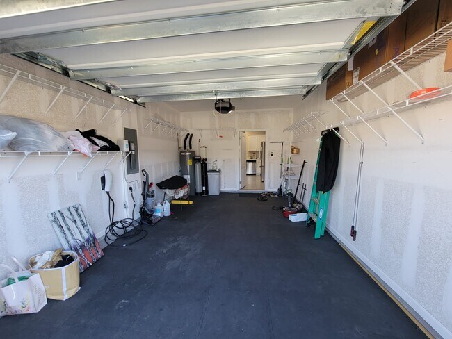 Building Photo - 7635 Legacy Trl