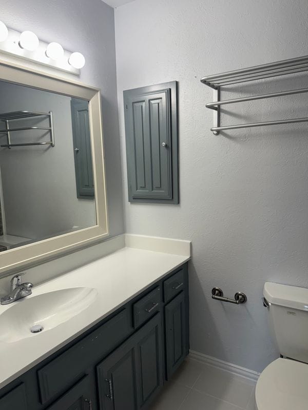 Building Photo - 883 Dublin Dr