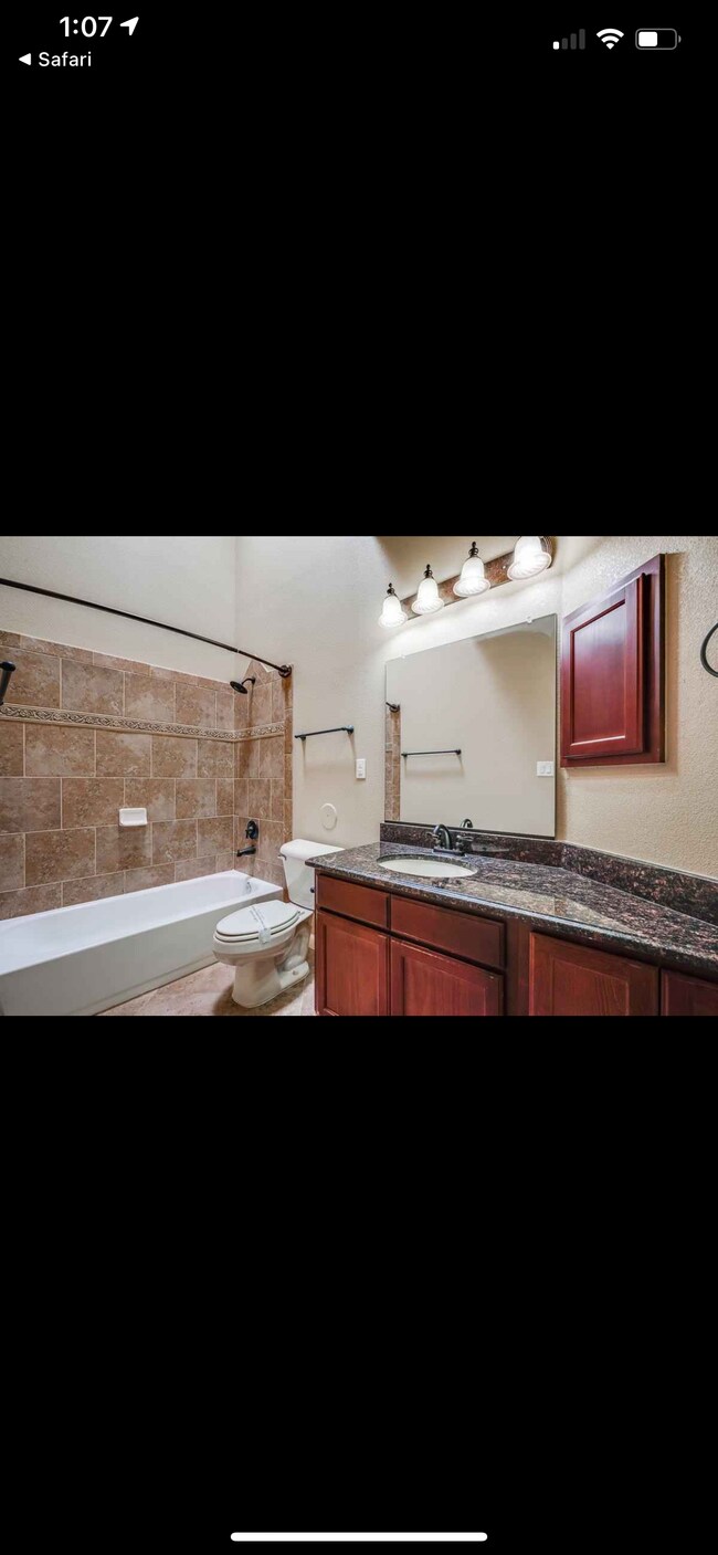 Building Photo - 2600 Snowy Rock Pl