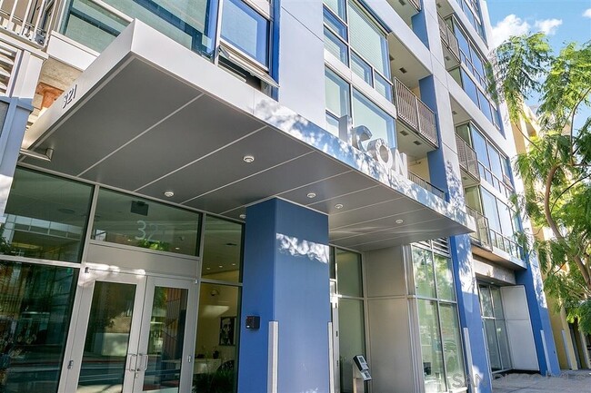 Building Photo - 321 Tenth Ave