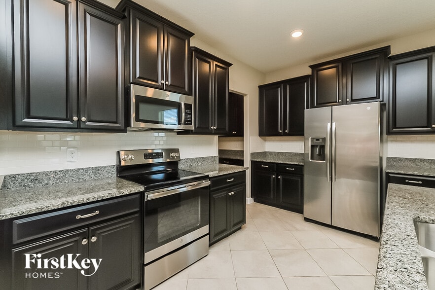 Building Photo - 9924 Victory Gallop Loop