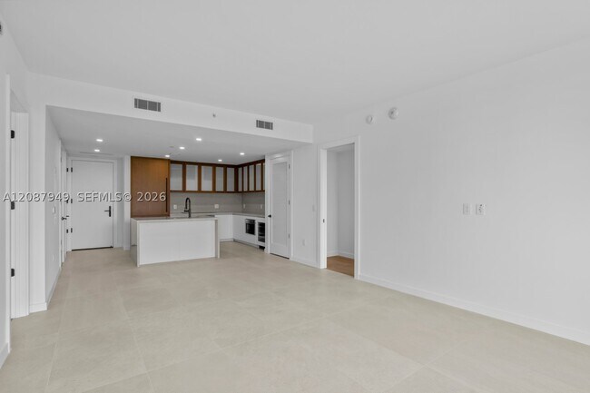 Building Photo - 2200 Brickell Ave