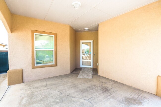 Building Photo - 479 San Simon Dr