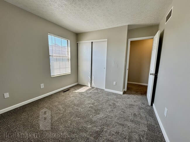 Building Photo - 2356 Sweet Creek Ct