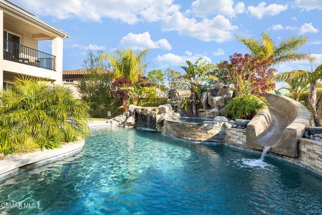 Building Photo - 7377 Woods Ct