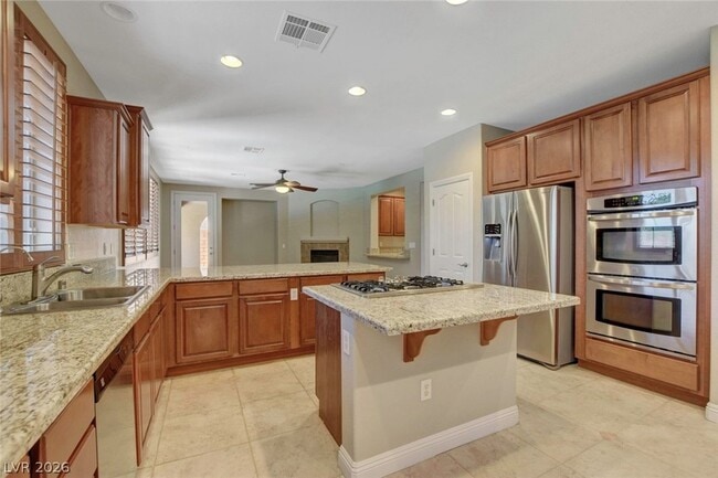 Building Photo - 12125 Vista Linda Ave