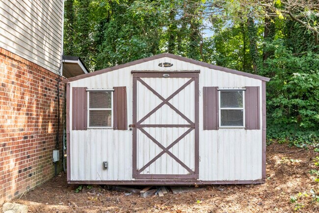 Building Photo - 7023 Mine Creek lane