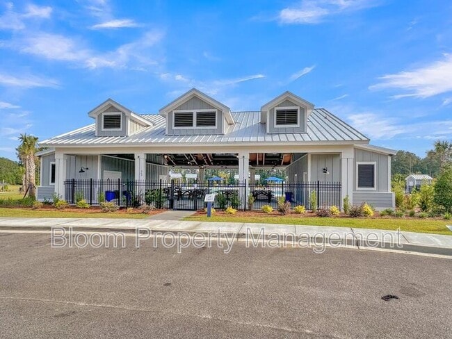 Building Photo - 502 Lk Rdg Blvd