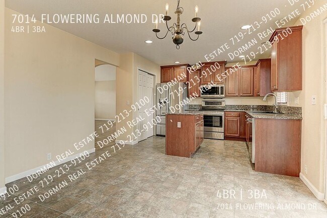 Building Photo - Ridgeview Single Family Home