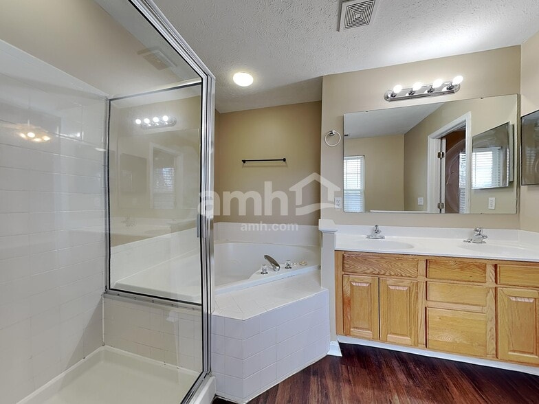 Building Photo - 7628 Falls Creek Way