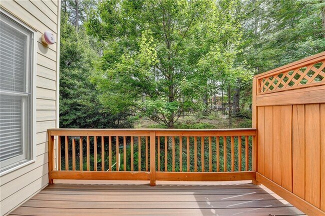 Building Photo - 486 Vinings Estates Dr SE