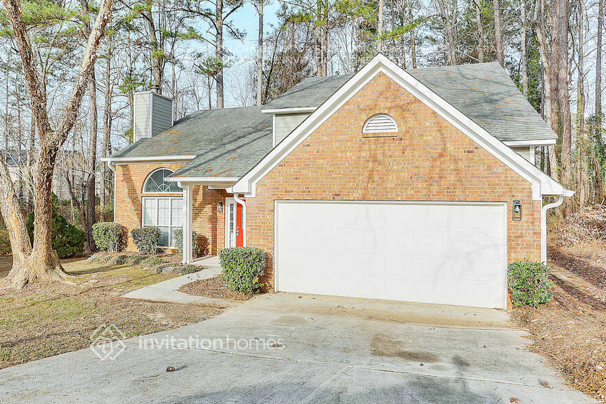 Primary Photo - 589 N Shore Rd