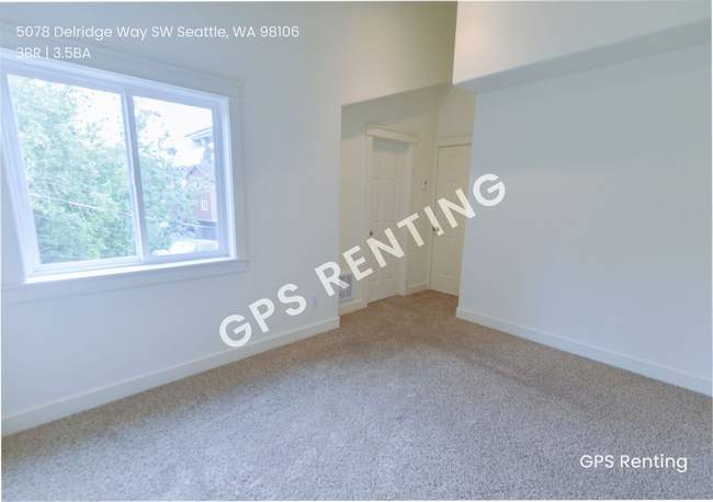 Building Photo - 3 Bedroom Townhome In Delridge Available Now!