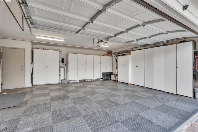 Building Photo - 2100 Westlund Dr