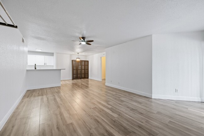 Building Photo - 10733 Braes Bend Dr