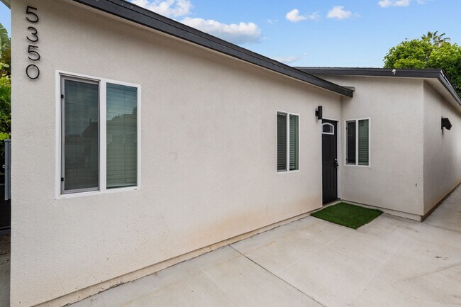 Building Photo - Overlooks SDSU!